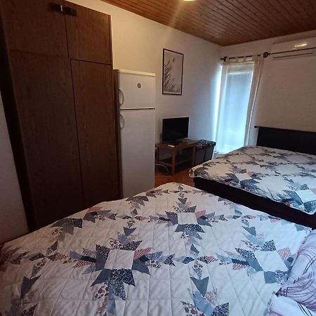 Szuzanna Fenyves Panzio Bed & Breakfast Siofok Bagian luar foto