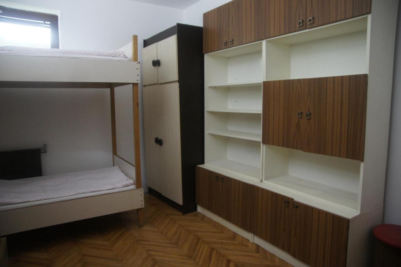 Szuzanna Fenyves Panzio Bed & Breakfast Siofok Bagian luar foto